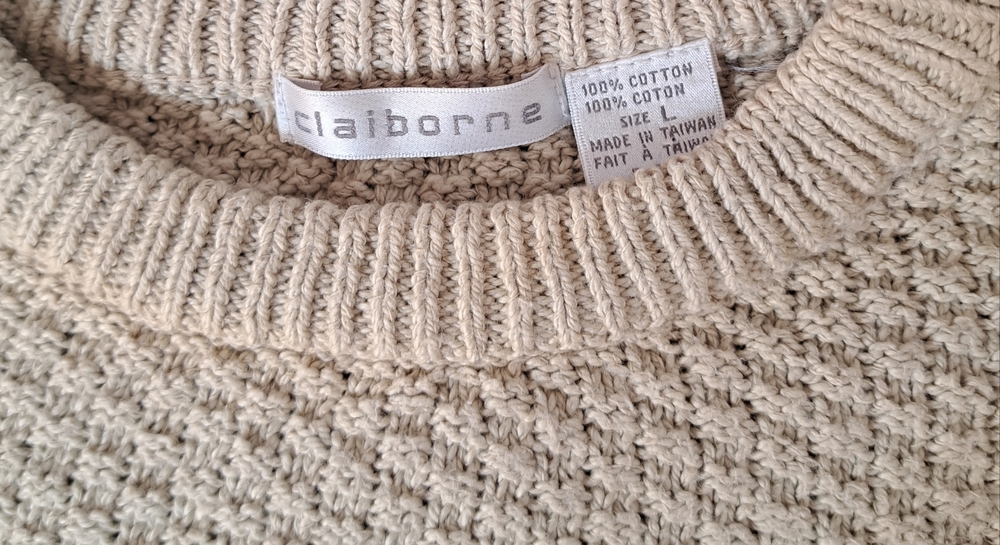 Claiborne mens crew neck sweater. Vintage size L 100% cotton. Beige with maroon